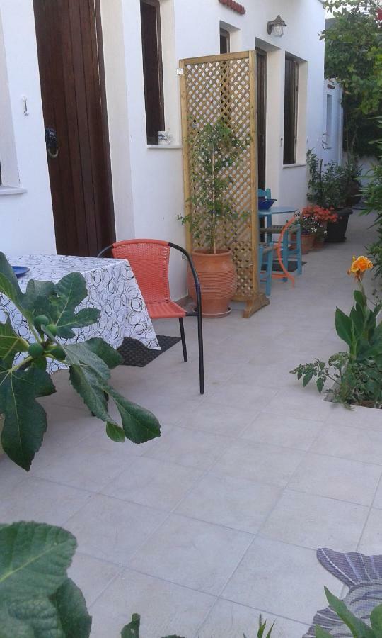 Αmmos Rooms Palaiochora Exterior foto