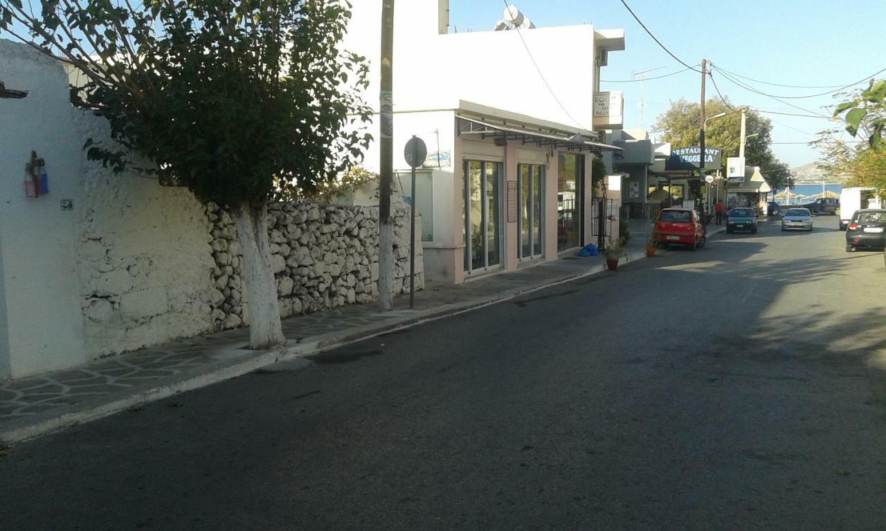 Αmmos Rooms Palaiochora Exterior foto