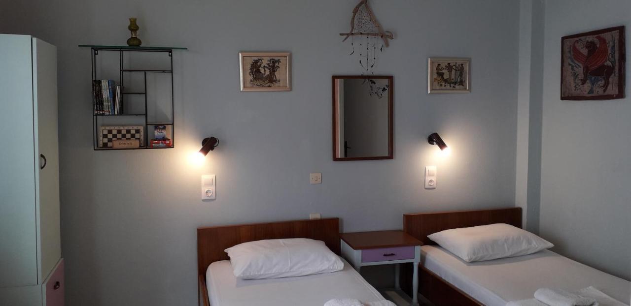 Αmmos Rooms Palaiochora Exterior foto